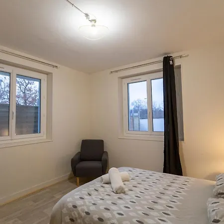 Charite Bas Logement 75 M2 Avec Jacuzzi Couvert Privatif