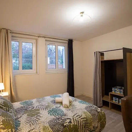 Charite Bas Logement 75 M2 Avec Jacuzzi Couvert Privatif